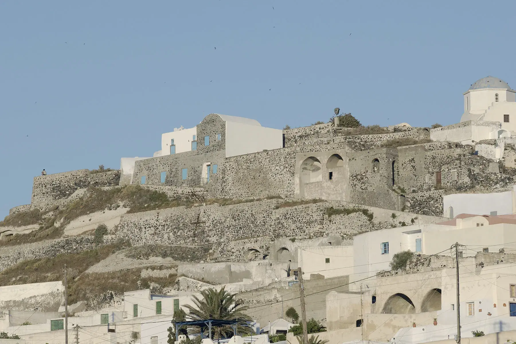 The Old Castle (Casteli)