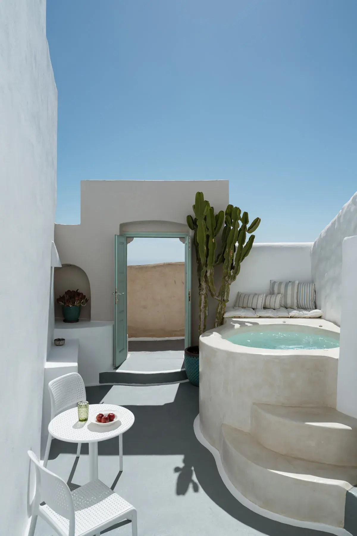 Valsamo Suites